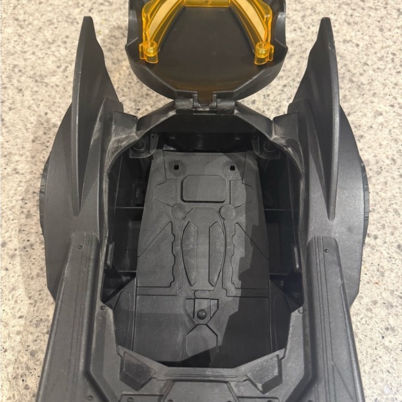 DC Comics Spin Master 16” Batman Batmobile - Picture 4 of 8